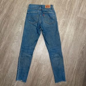 Levi’s Hi-rise Skinny Jeans